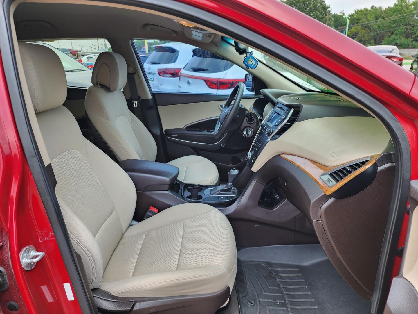 2016 RED Hyundai Santa Fe SPORT (5XYZU3LBXGG) , AUTO transmission, located at 2660 S.Garland Avenue, Garland, TX, 75041, (469) 298-3118, 32.885551, -96.655602 - Welcome to DallasAutos4Less, one of the Premier BUY HERE PAY HERE Dealers in the North Dallas Area. We specialize in financing to people with NO CREDIT or BAD CREDIT. We need proof of income, proof of residence, and a ID. Come buy your new car from us today!! This is a Very clean 2016 HYUNDAI SAN - Photo#20